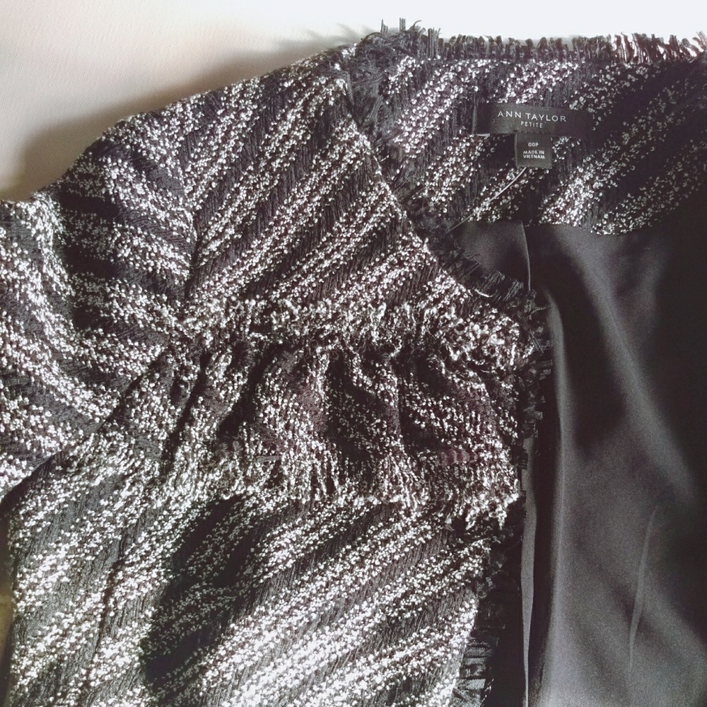 ANN TAYLOR Ruffle Jacket - Picture 5 of 8